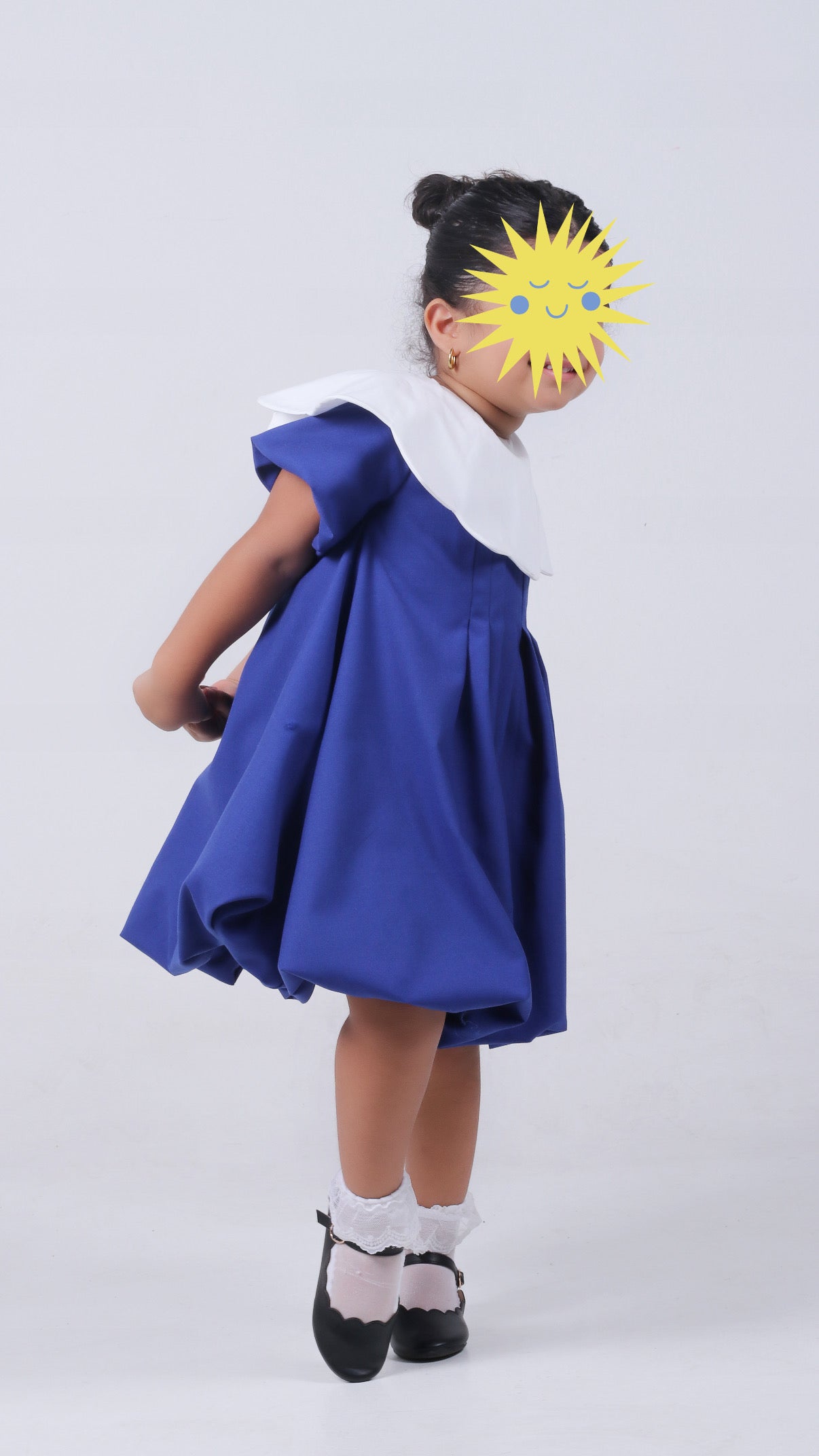 # 6 الروضة flower girl