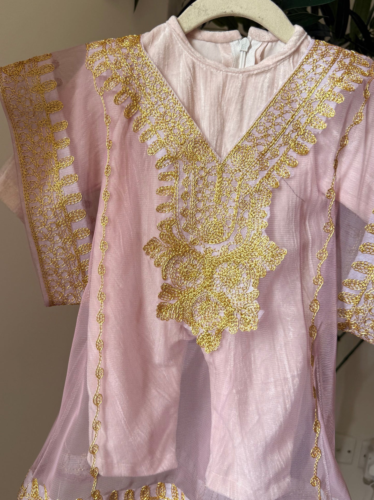 Thoub and jumpsuit